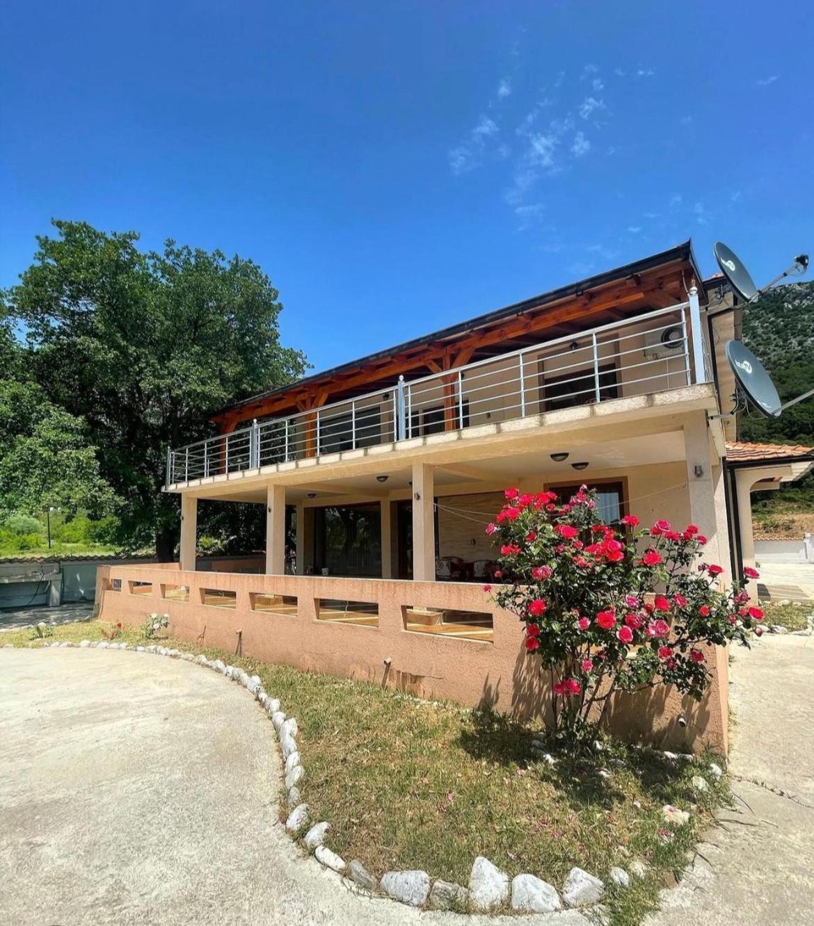 Stars Residence Petrovac ภายนอก รูปภาพ