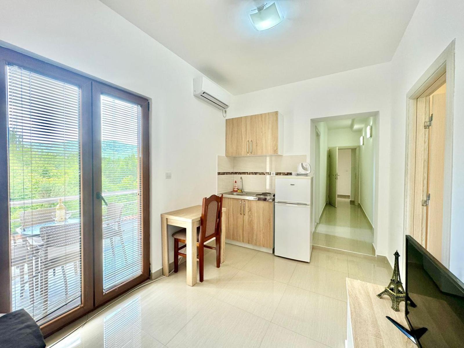 Stars Residence Petrovac ภายนอก รูปภาพ