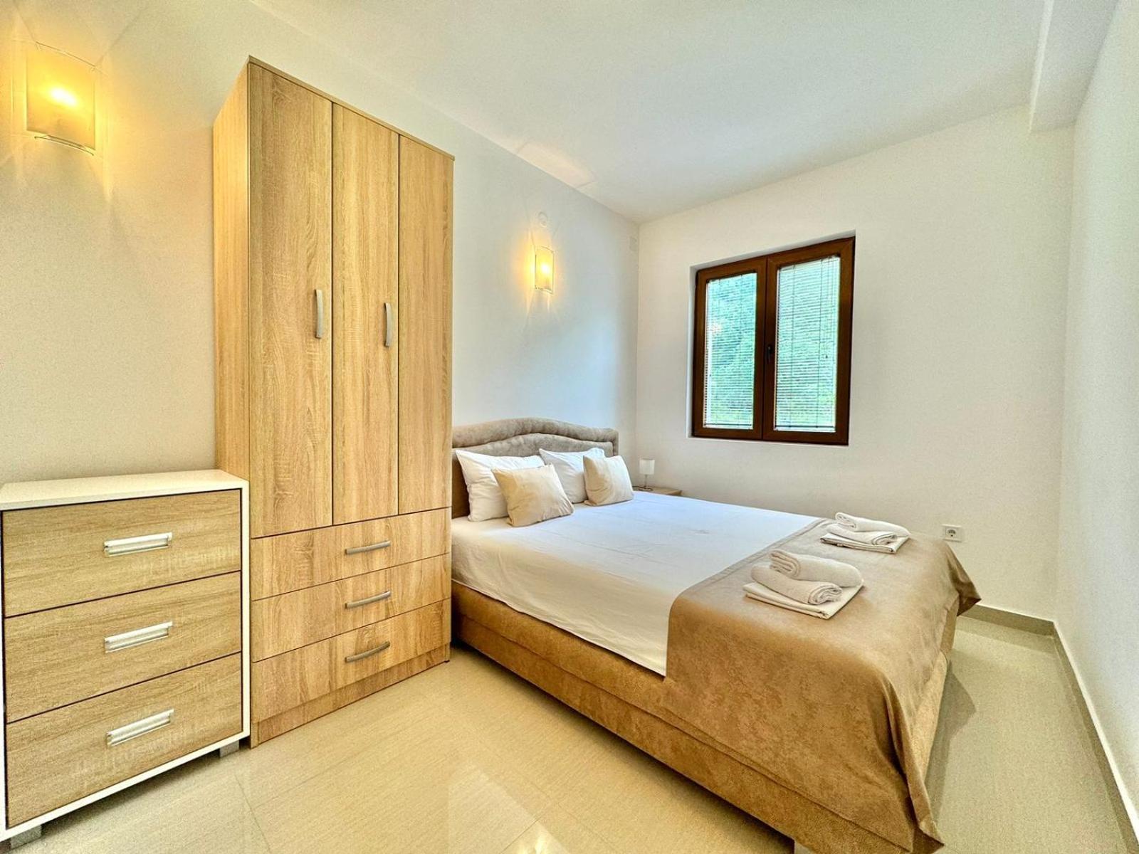 Stars Residence Petrovac ภายนอก รูปภาพ