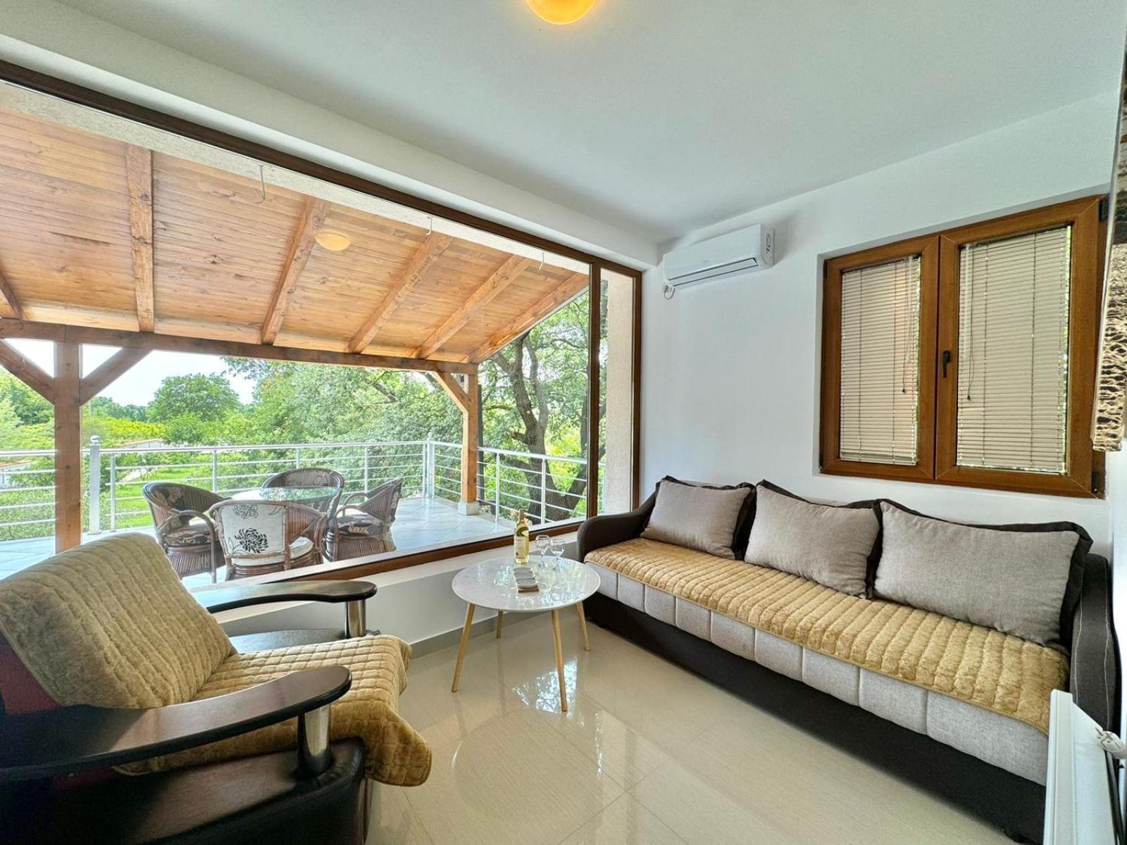 Stars Residence Petrovac ภายนอก รูปภาพ