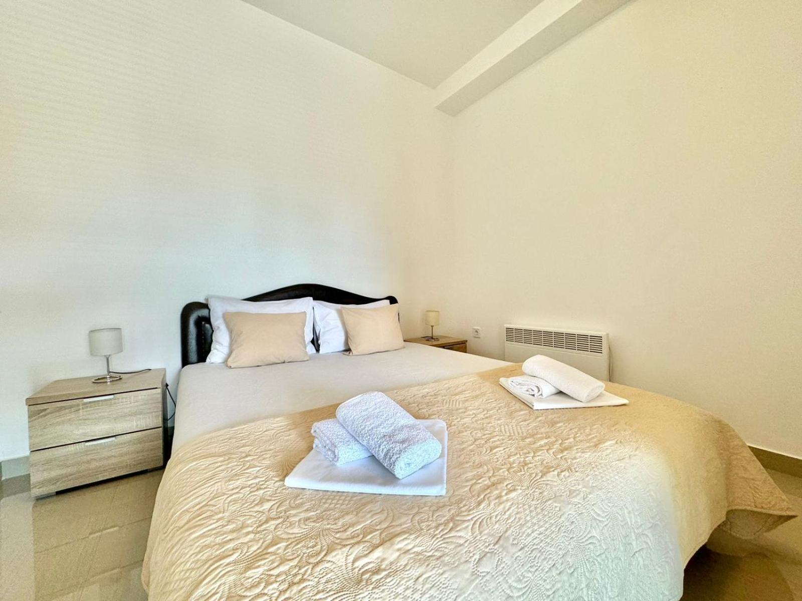Stars Residence Petrovac ภายนอก รูปภาพ