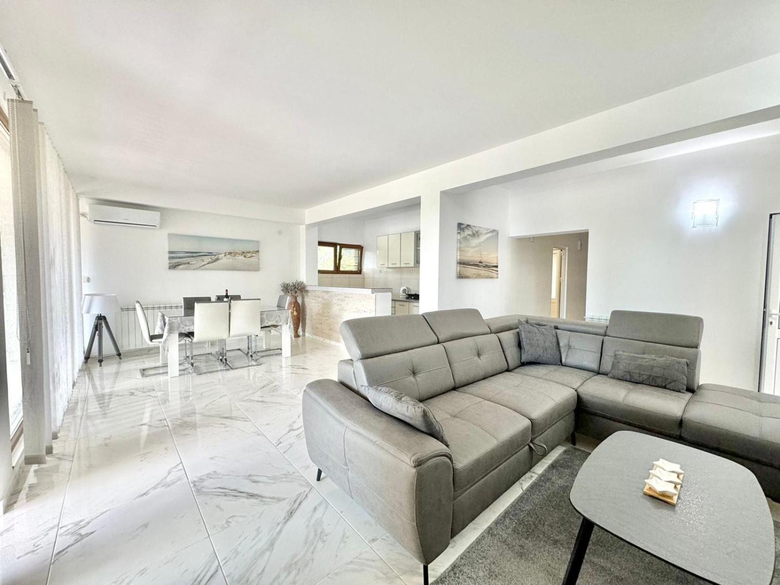Stars Residence Petrovac ภายนอก รูปภาพ