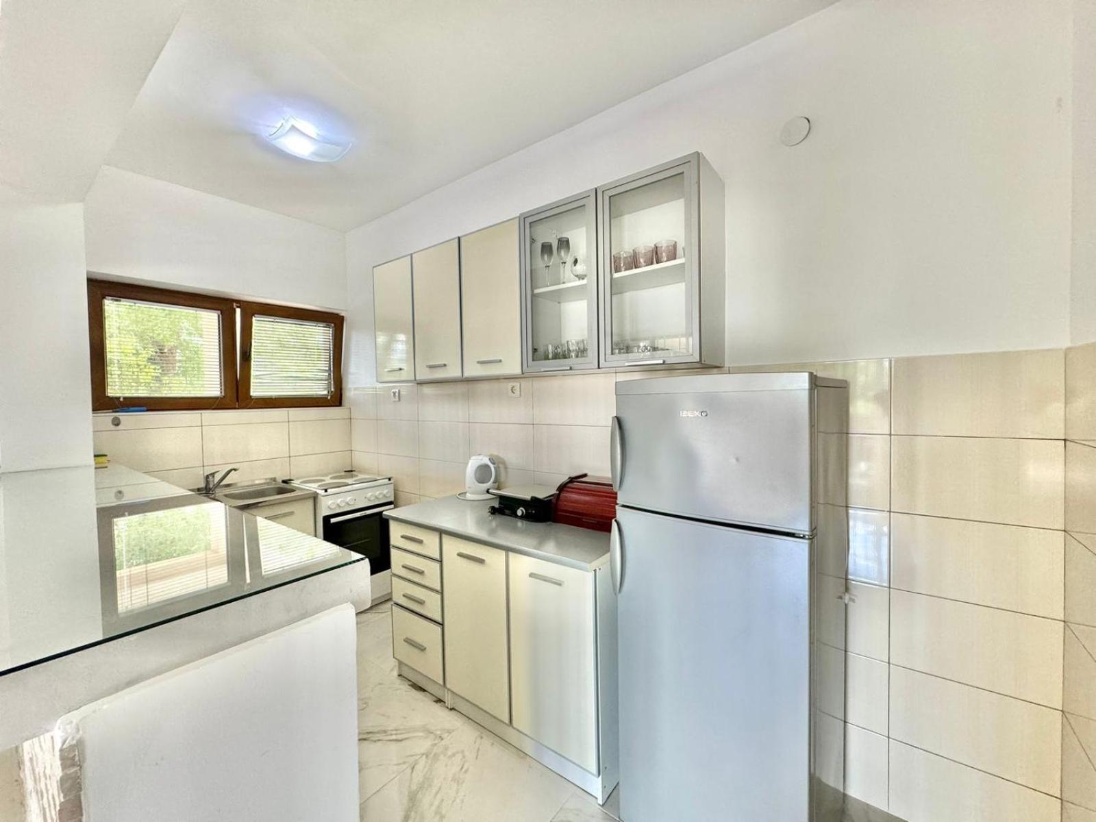 Stars Residence Petrovac ภายนอก รูปภาพ