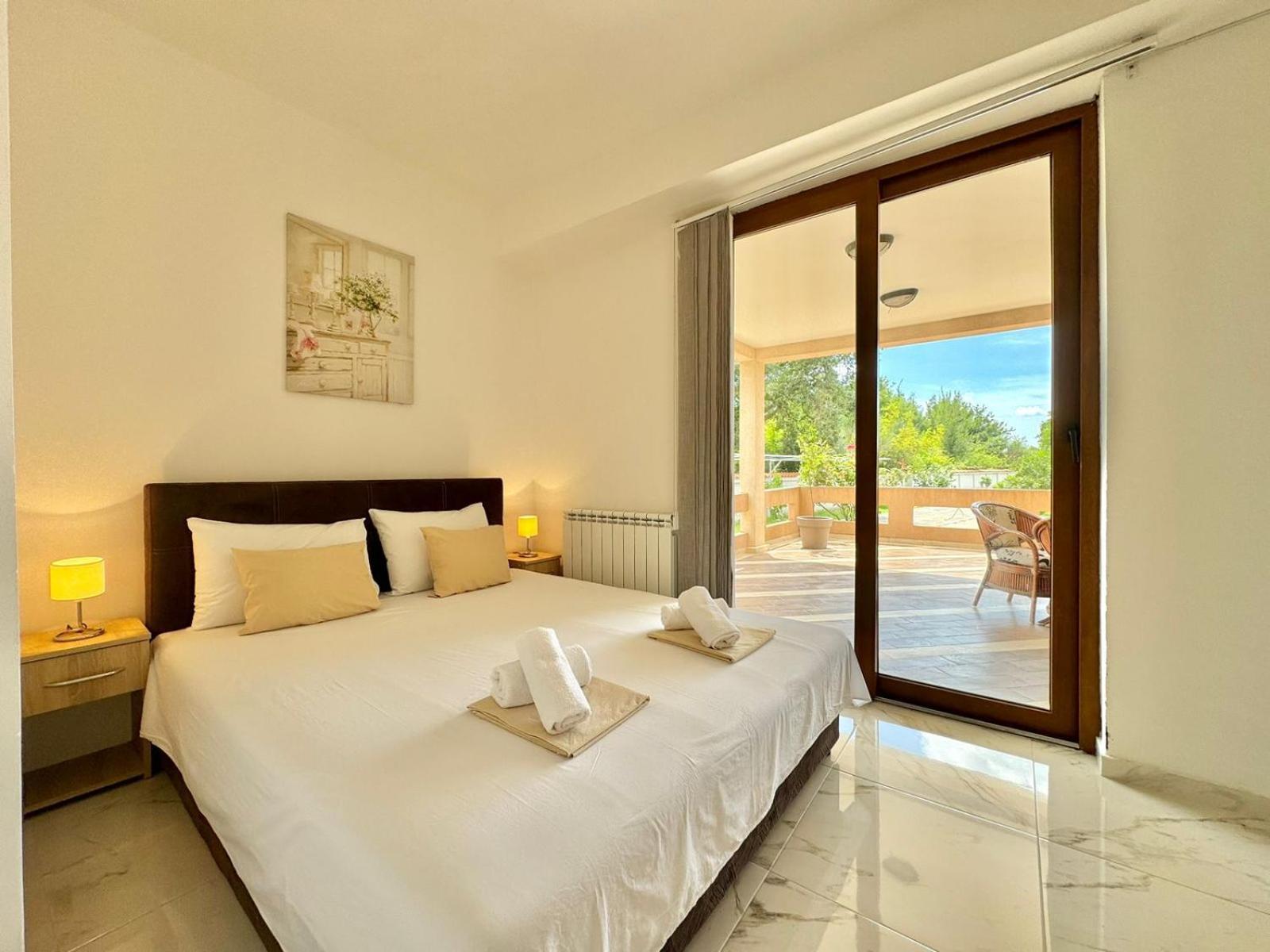 Stars Residence Petrovac ภายนอก รูปภาพ
