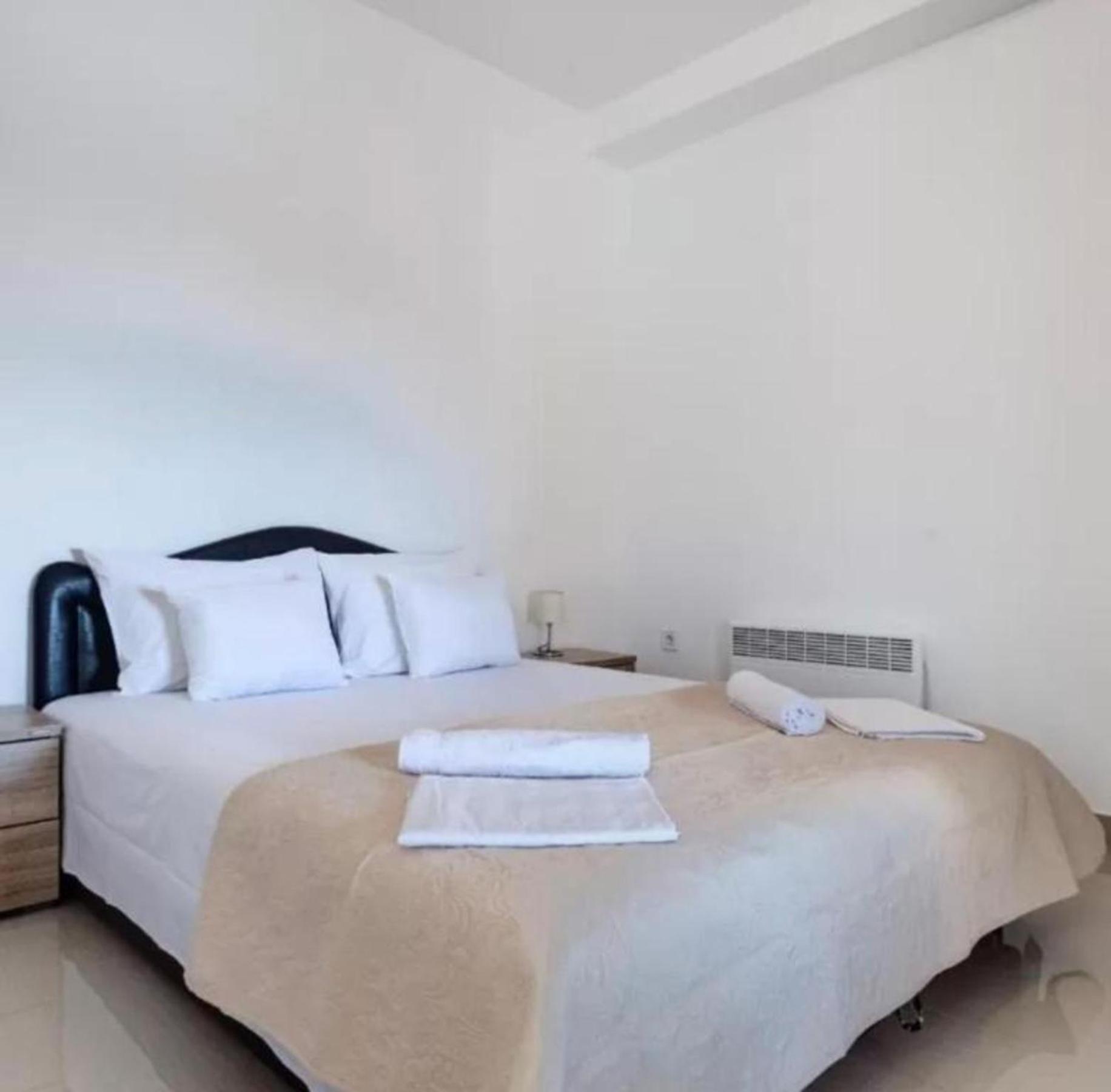 Stars Residence Petrovac ภายนอก รูปภาพ